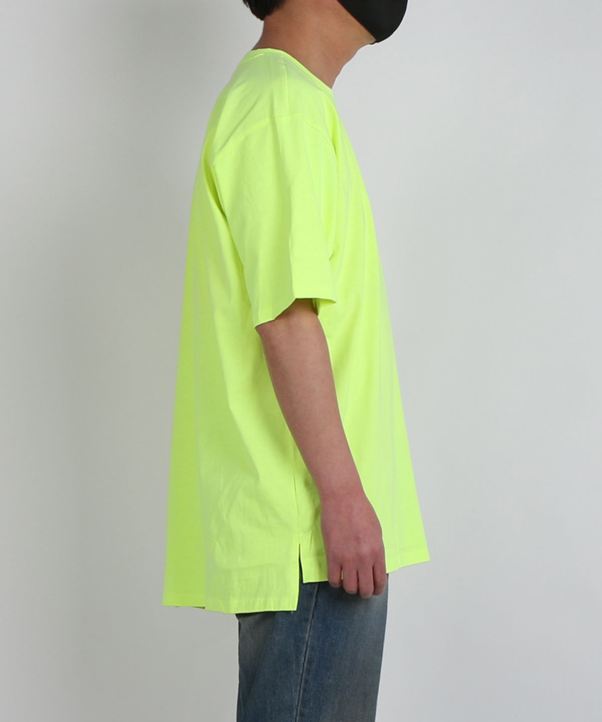지블랙(ZBLACK) 100 오가닉 코튼 데일리 싸인 로고 반팔 티셔츠(neon green)