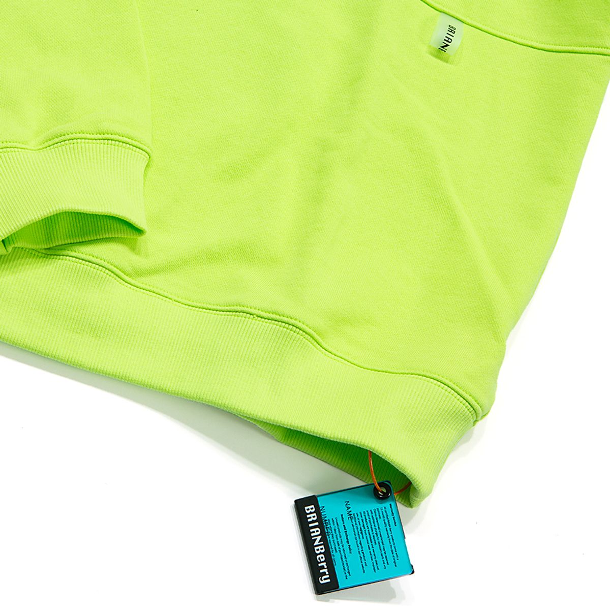 브라이언베리(BRIAN BERRY) KYRA LOGO TEE_LIME