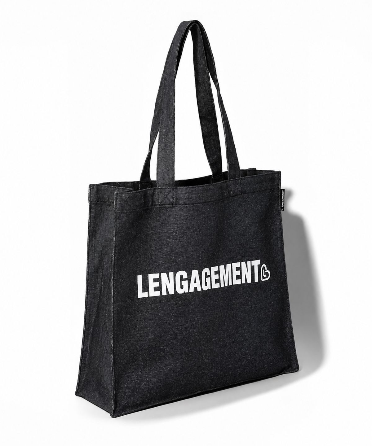 랑가주망(LENGAGEMENT) 스토리 로고 데님 쇼퍼 백 [블랙]