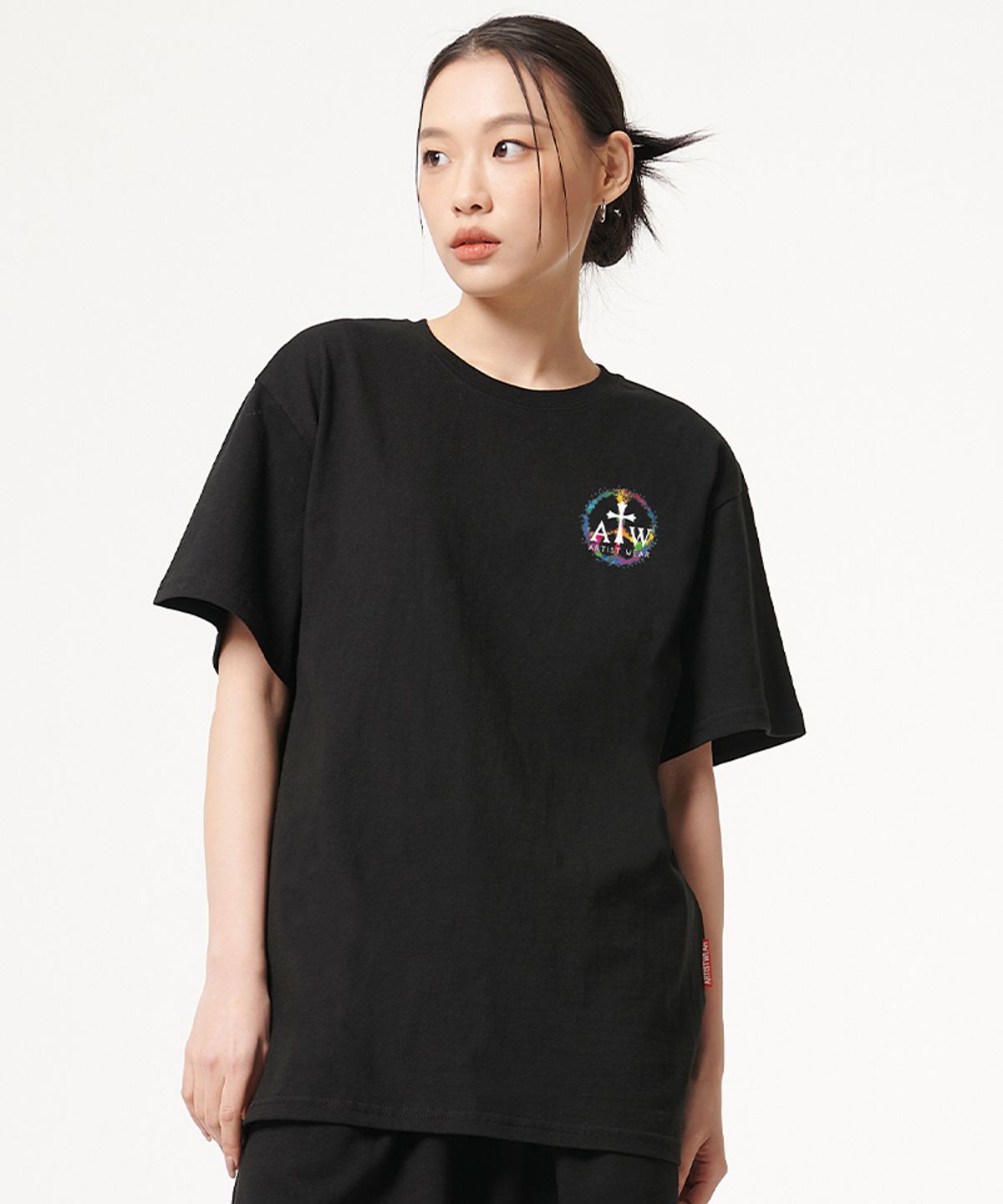 아티스트웨어(ARTISTWEAR) [ATW] 디퍼런트 반팔티 BK
