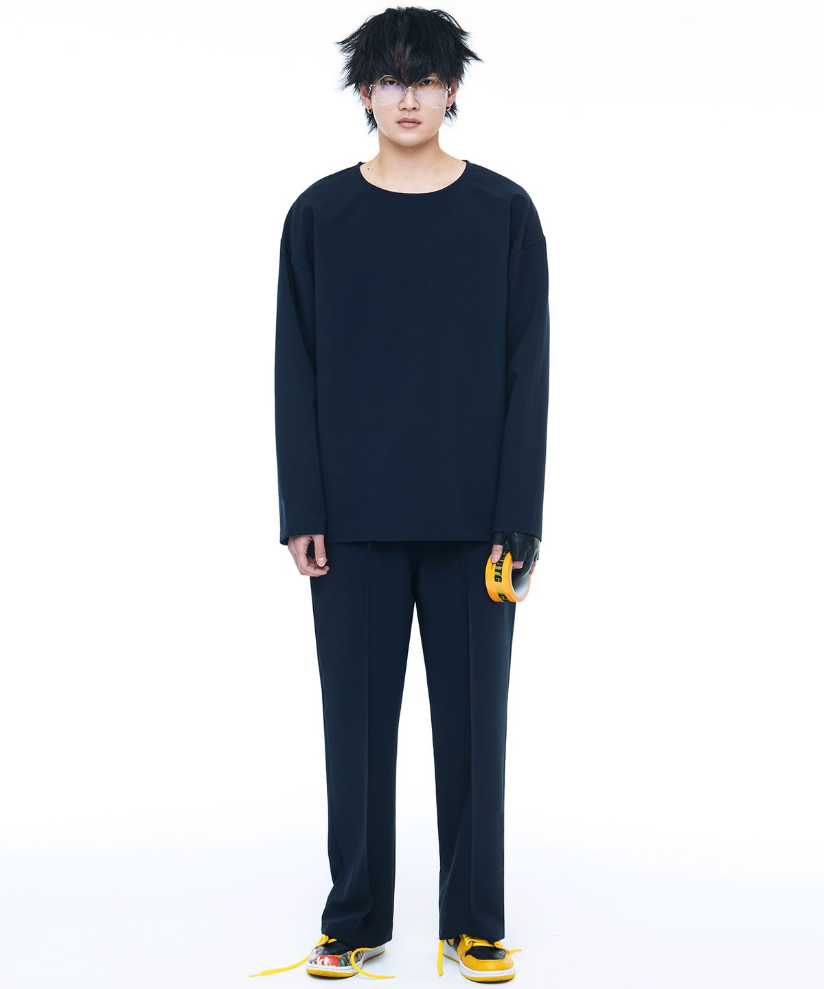 씨웨어 바이 더 지니어스(C WEAR BY THE GENIUS) 릴랙스드 핏 우븐 티셔츠 네이비