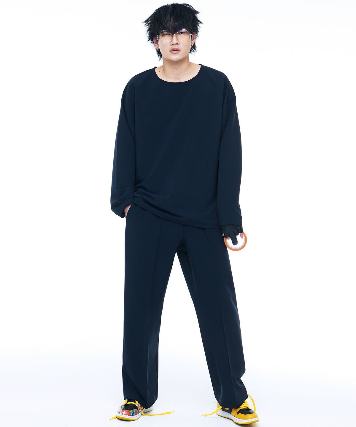 씨웨어 바이 더 지니어스(C WEAR BY THE GENIUS) 릴랙스드 핏 우븐 티셔츠 네이비