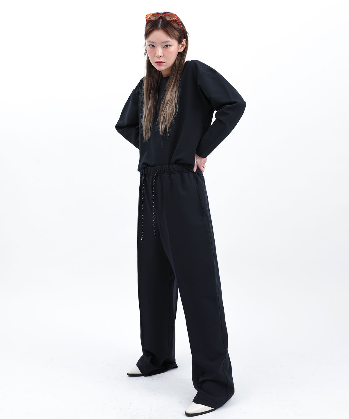 씨웨어 바이 더 지니어스(C WEAR BY THE GENIUS) 릴랙스드 핏 우븐 티셔츠 네이비