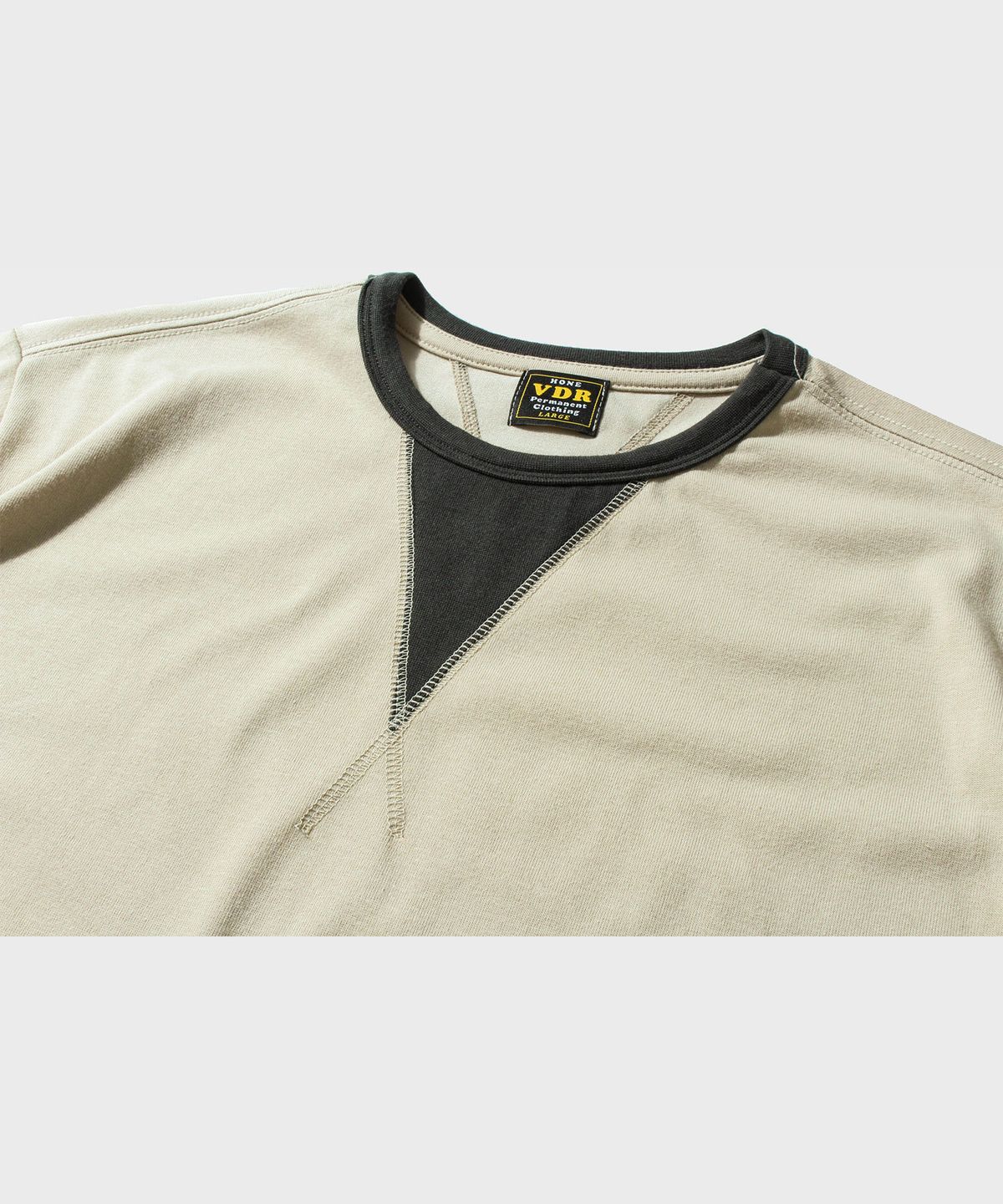 비디알(VDR) GUNMAN DOUBLE V T-SHIRT [Sand Stone]