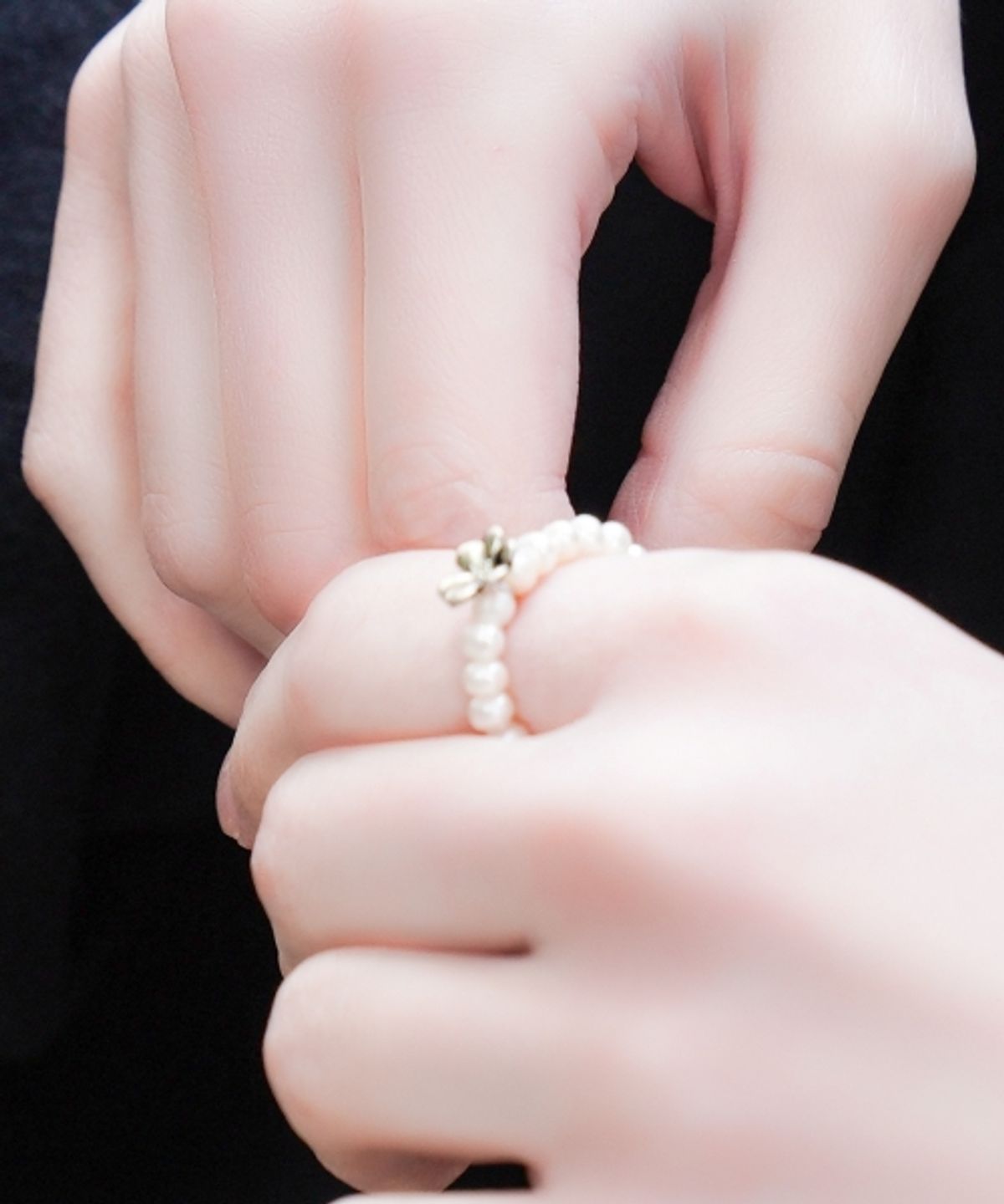 봉보(BONBEAU) Silver flower charm point ring 925실버 꽃 참 담수진주 실버볼 글라스볼 반지