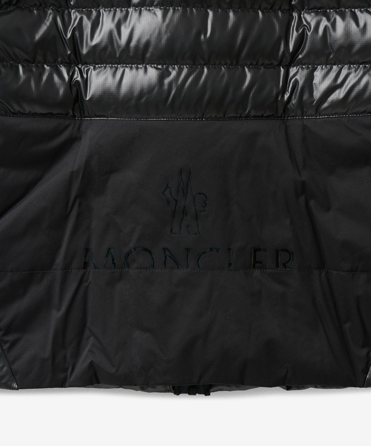 몽클레르(MONCLER) 여성 라모르 숏 다운 재킷 - 블랙 / H10931A00016595OK999
