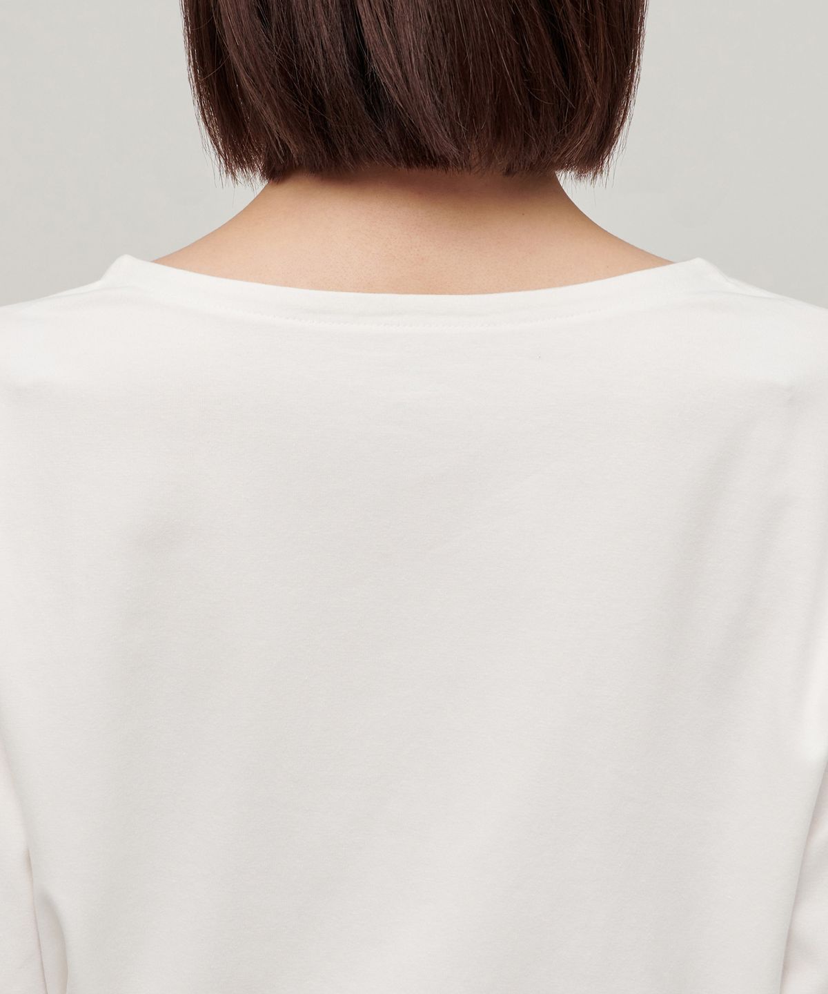 무신사 스탠다드 우먼(MUSINSA STANDARD WOMAN) 우먼즈 릴렉스드 보트 넥 긴소매 티셔츠 [크림]