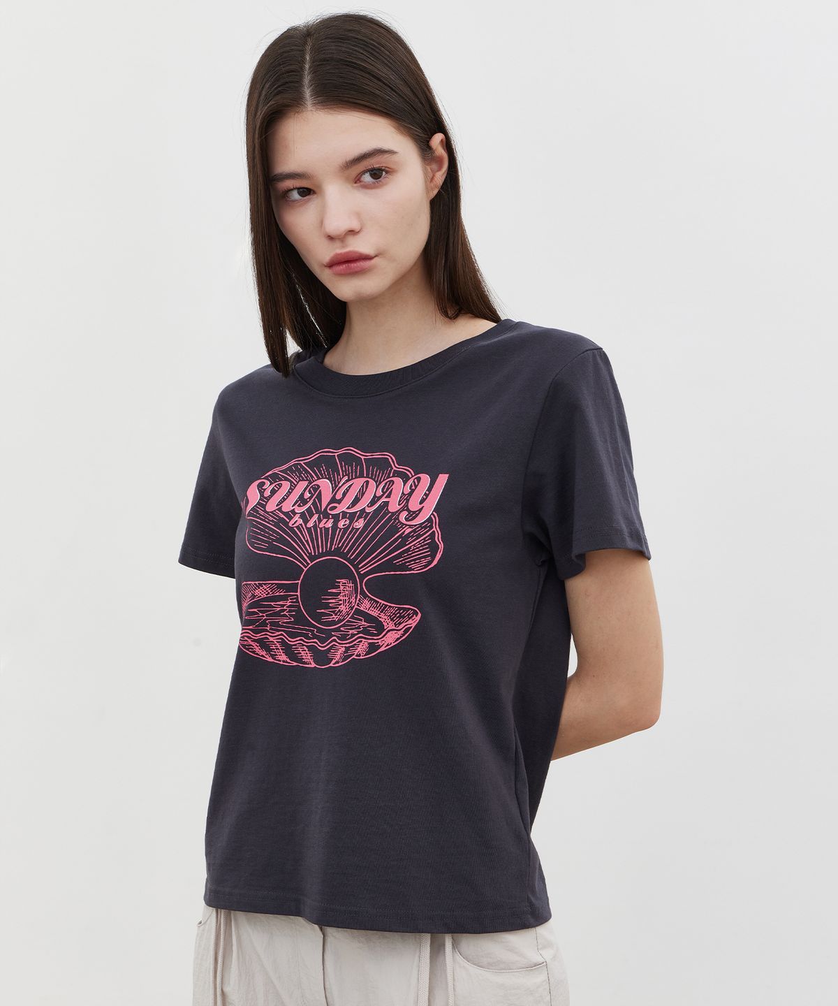 아이토브 서울(ITOV SEOUL) Pearl oystor T-shirt CH