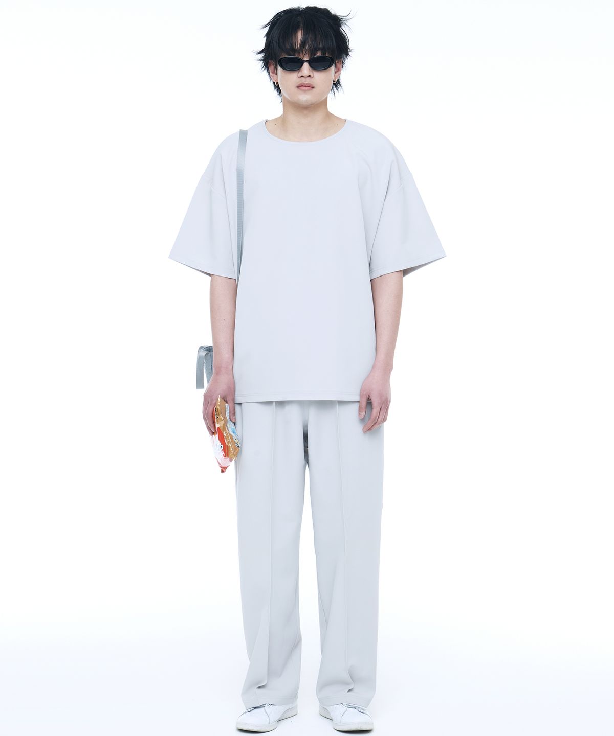 씨웨어 바이 더 지니어스(C WEAR BY THE GENIUS) 릴랙스드 핏 우븐 티셔츠 쿨 그레이