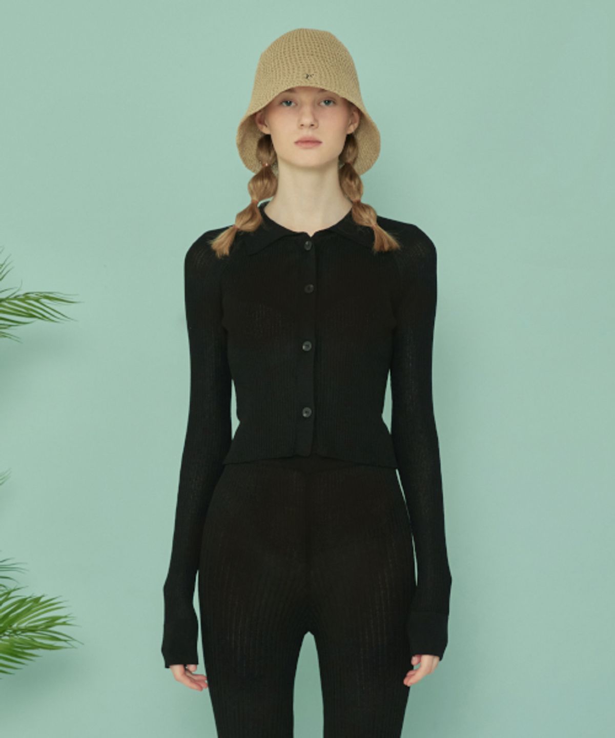 꾸아페(QUAFE) CROP KNIT COLLAR CARDIGAN_Black