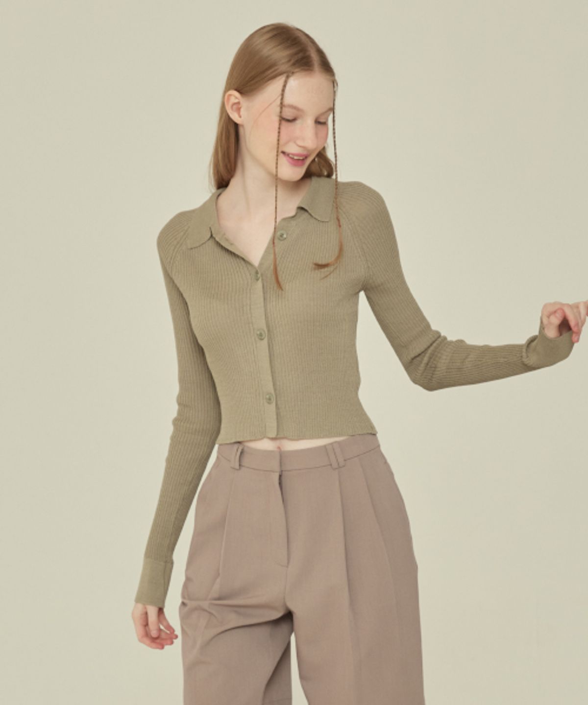 꾸아페(QUAFE) CROP KNIT COLLAR CARDIGAN_Olive