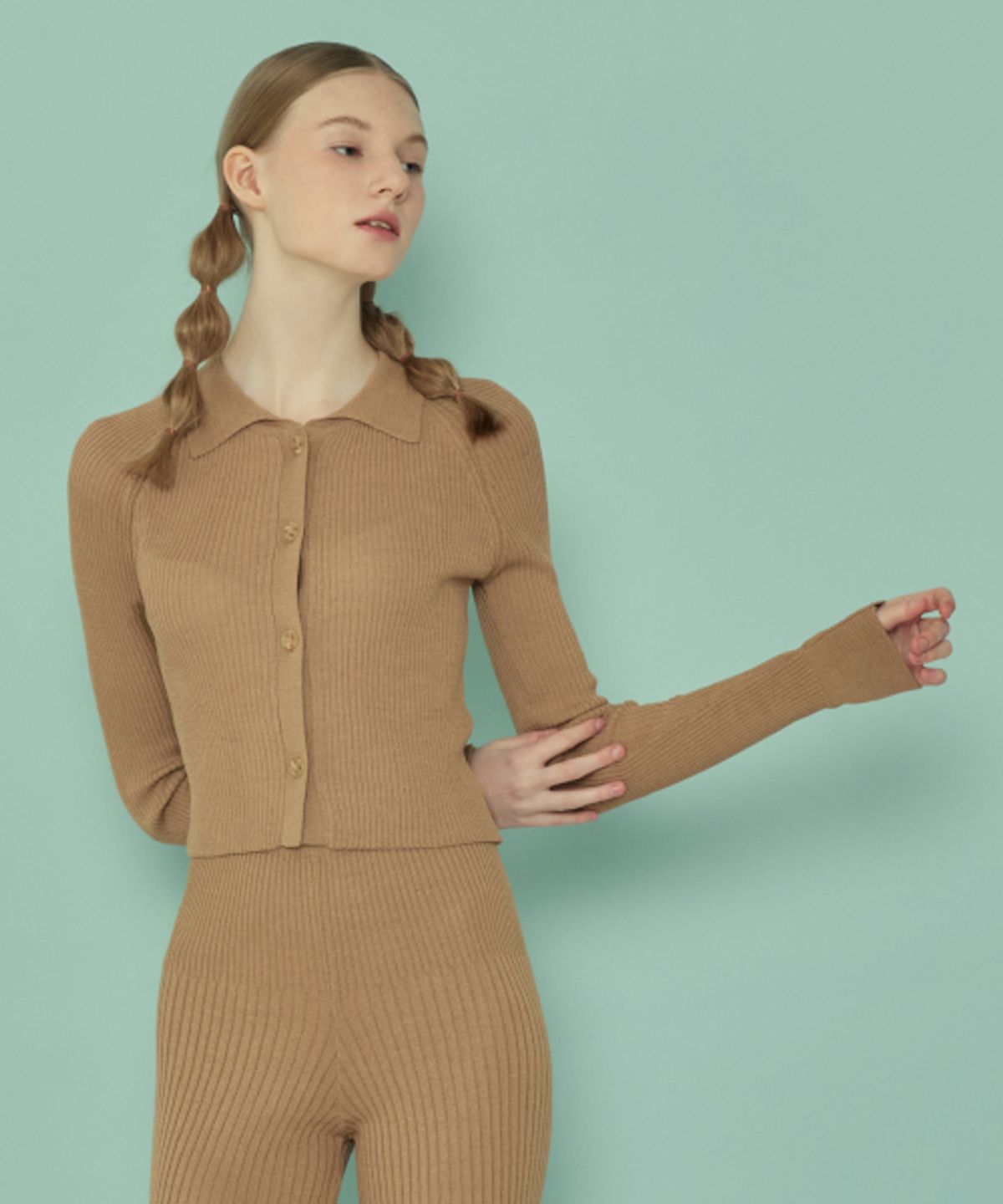 꾸아페(QUAFE) CROP KNIT COLLAR CARDIGAN_Beige