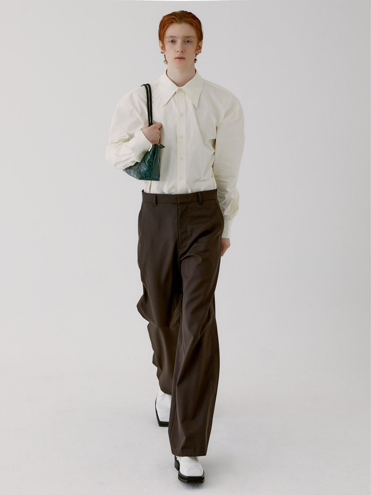 구아(GOOA) RIVER WAVE WOOL TROUSER [BROWN]