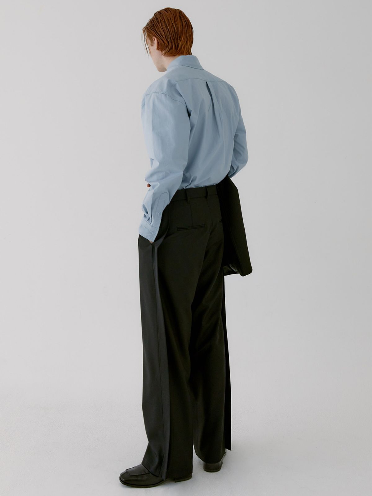 구아(GOOA) RIVER WAVE WOOL TROUSER [BLACK]