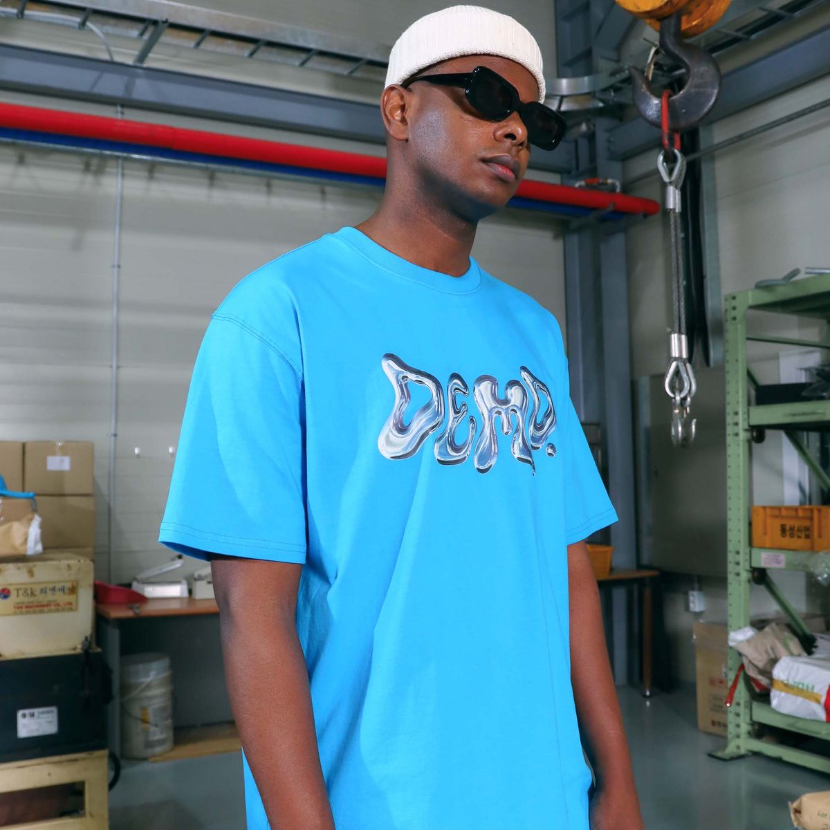 디메이든(DEMADEN) REFLECTED DEMD LOGO 1/2 GRAPHIC T-SHIRT BLUE