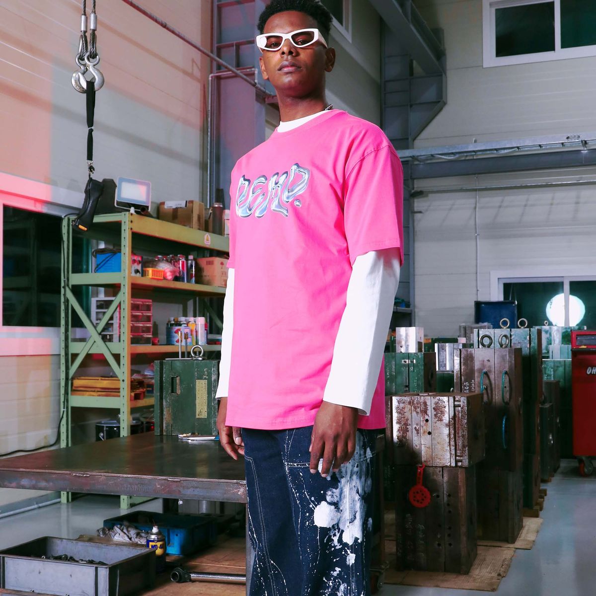 디메이든(DEMADEN) REFLECTED DEMD LOGO 1/2 GRAPHIC T-SHIRT PINK