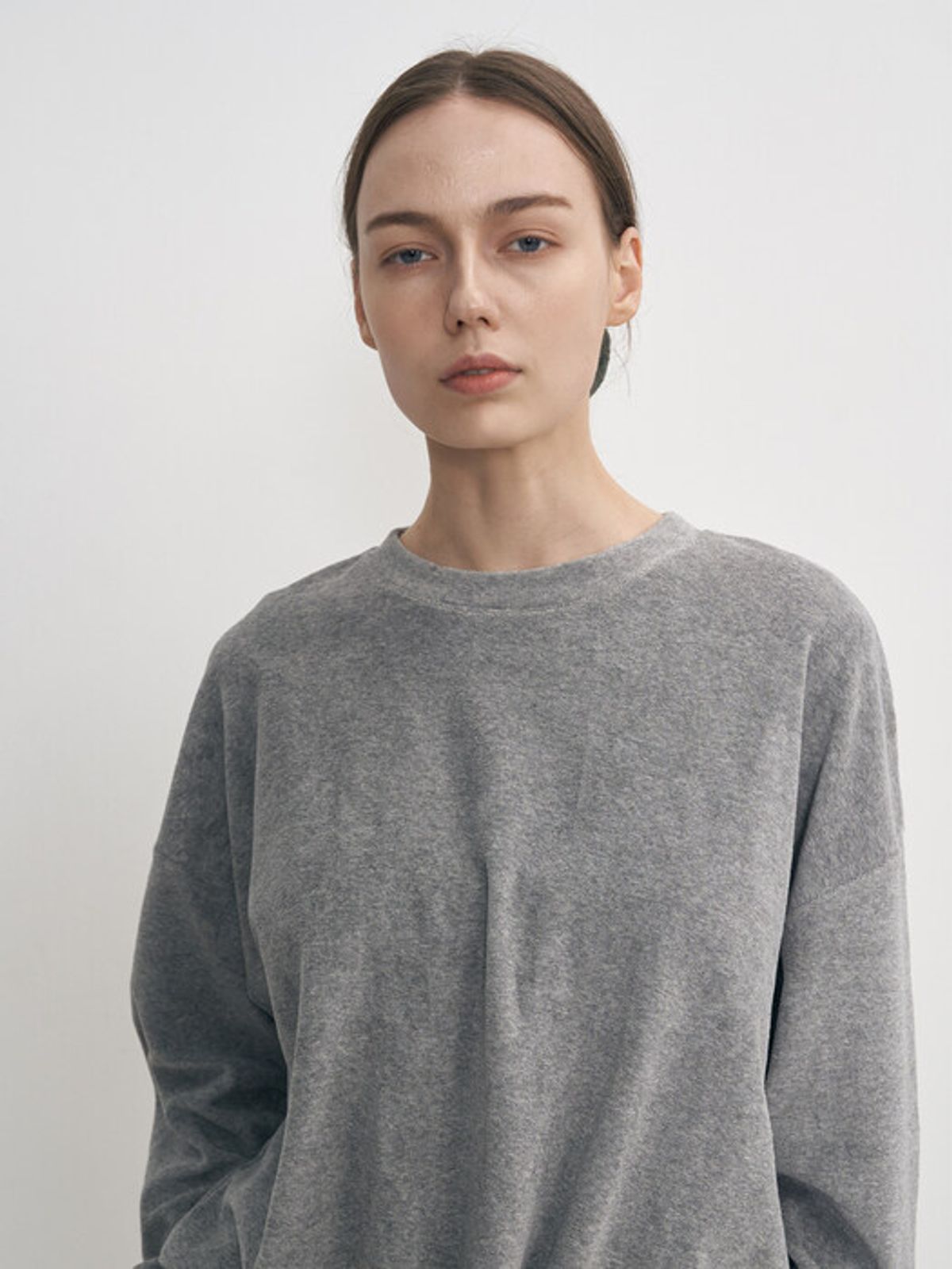 네벨에브리웨어(NEBELEVERYWEAR) COTTON TERRY SWEATSHIRT_GRAY