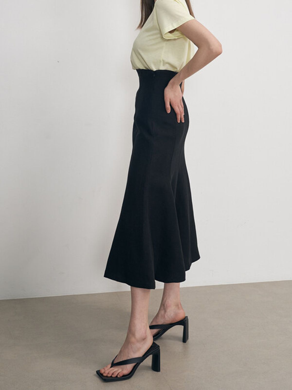 네벨에브리웨어(NEBELEVERYWEAR) MERMAID SKIRT_BLACK