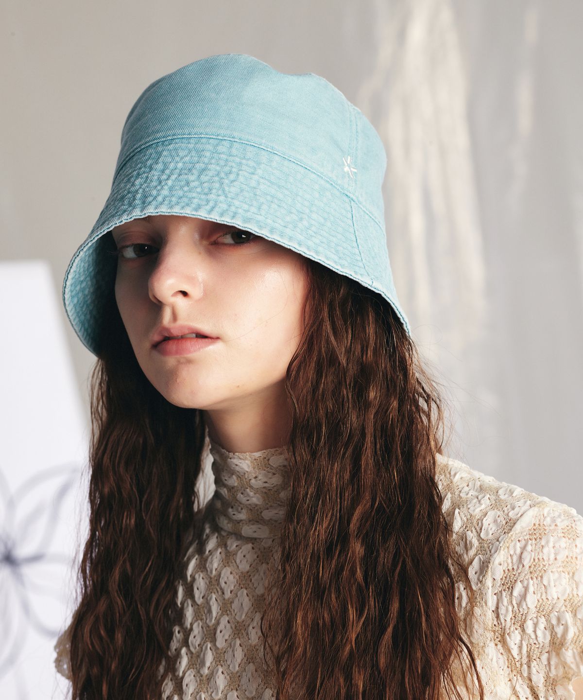엘케블룸(ELKE BLOEM) CLOUD SKY BLUE BUCKET HAT
