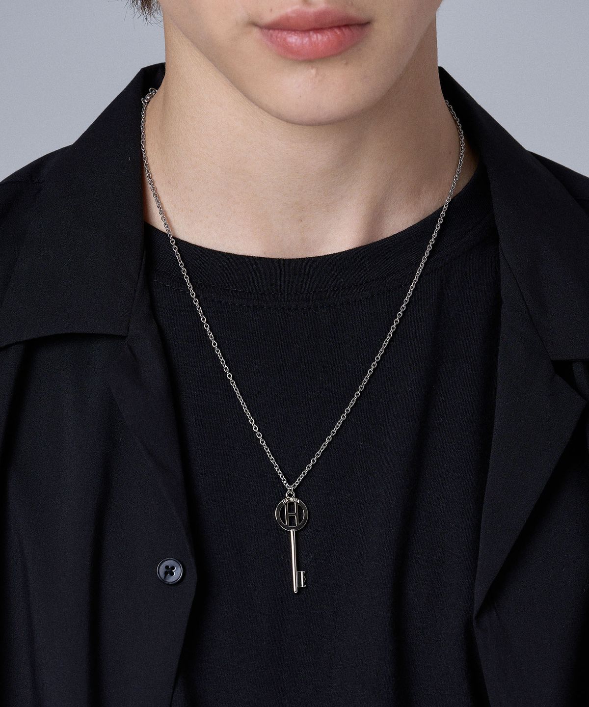 하와(HAWHA) KEY SLIM NECKLACE
