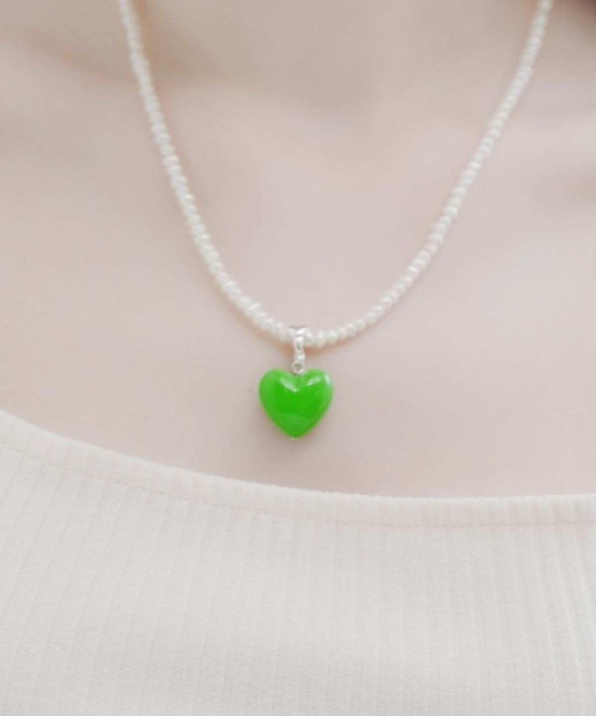 봉보(BONBEAU) Lovely volume heart acrylic pendant 러블리 볼륨 하트 아크릴 펜던트