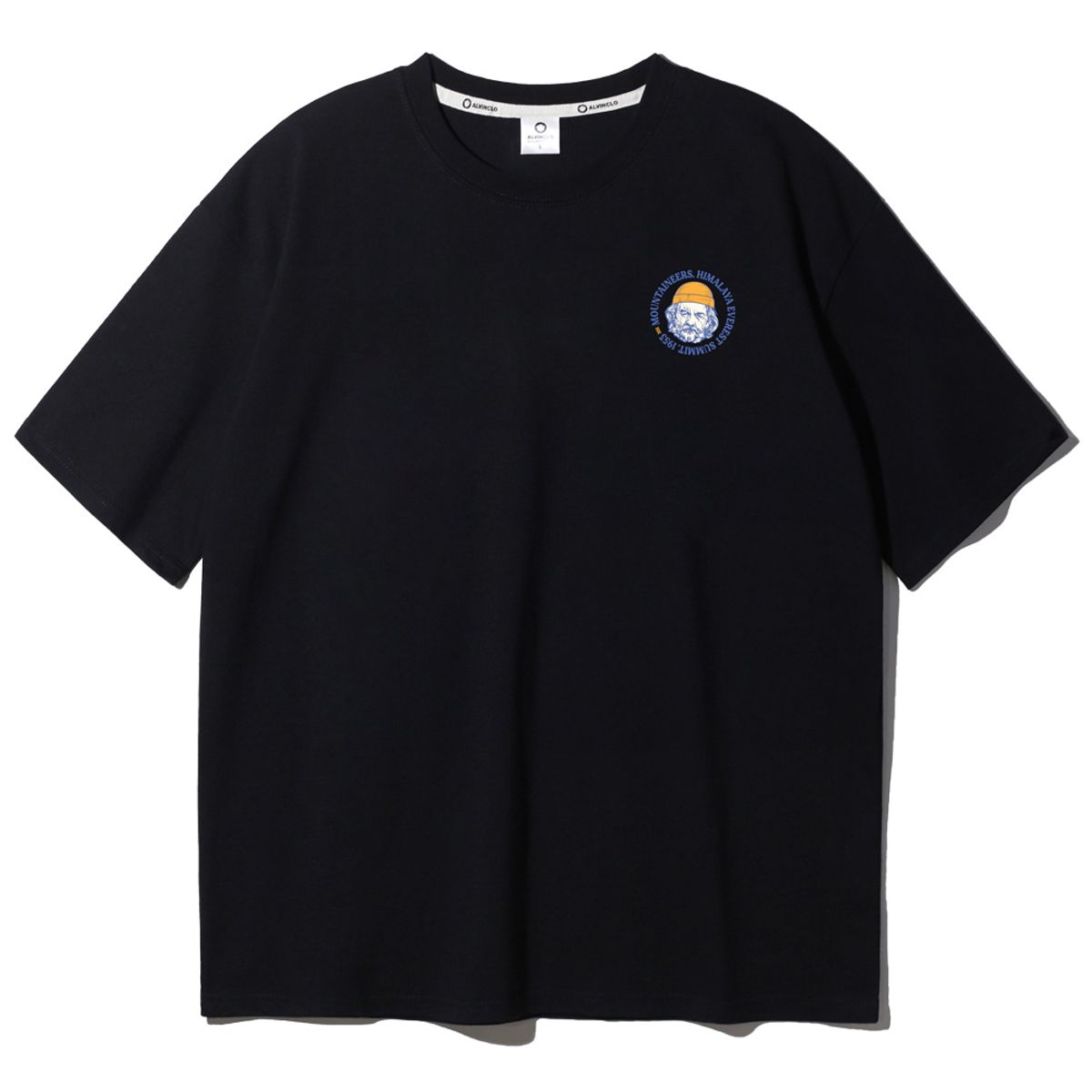 앨빈클로(ALVINCLO) XL~4XL 빅사이즈 엠블럼 마운티널스 오버핏 반팔티 BE53809 (3 COLOR)