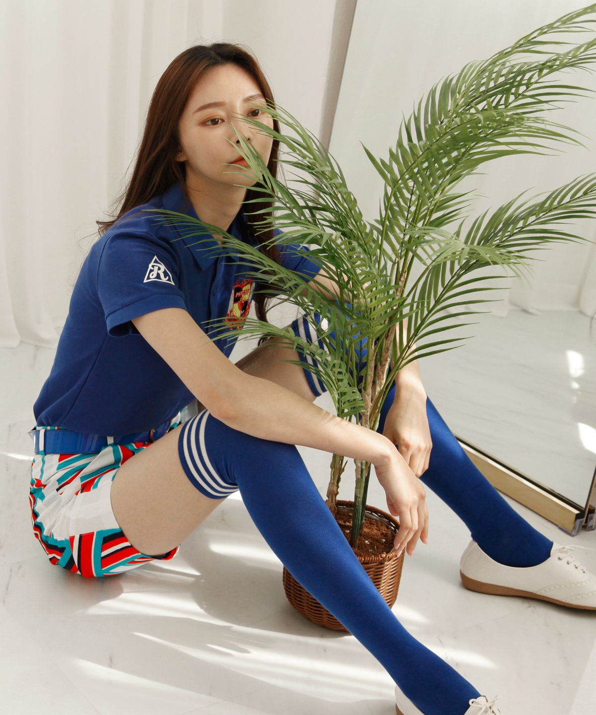 엠에프에스 골프웨어(MFS GOLFWEAR) Bedlington emblem point solid t-shirt