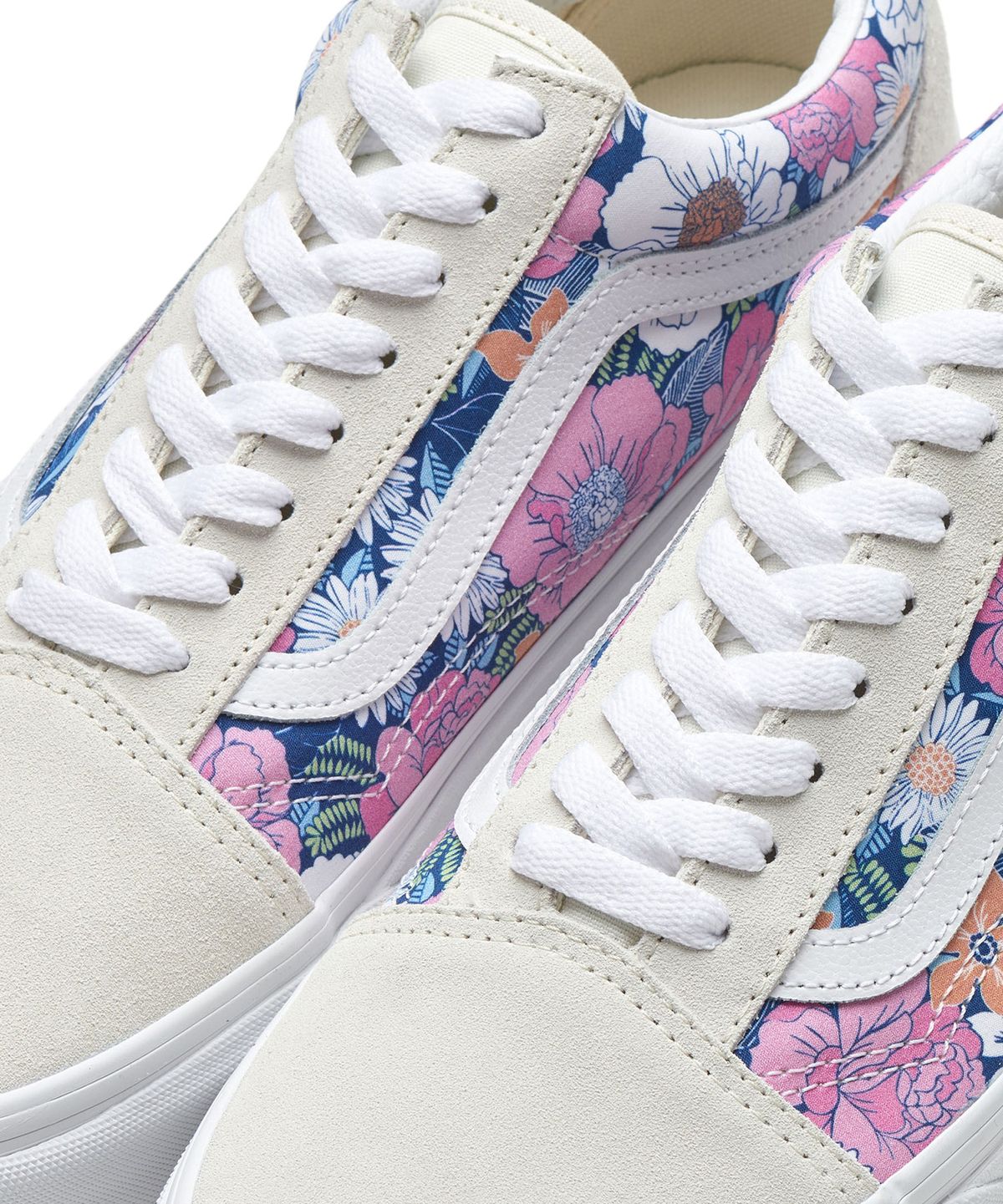 반스(VANS) 올드스쿨 - (레트로 플로랄) 멀티:트루 화이트 / VN0A5KRFB0G1