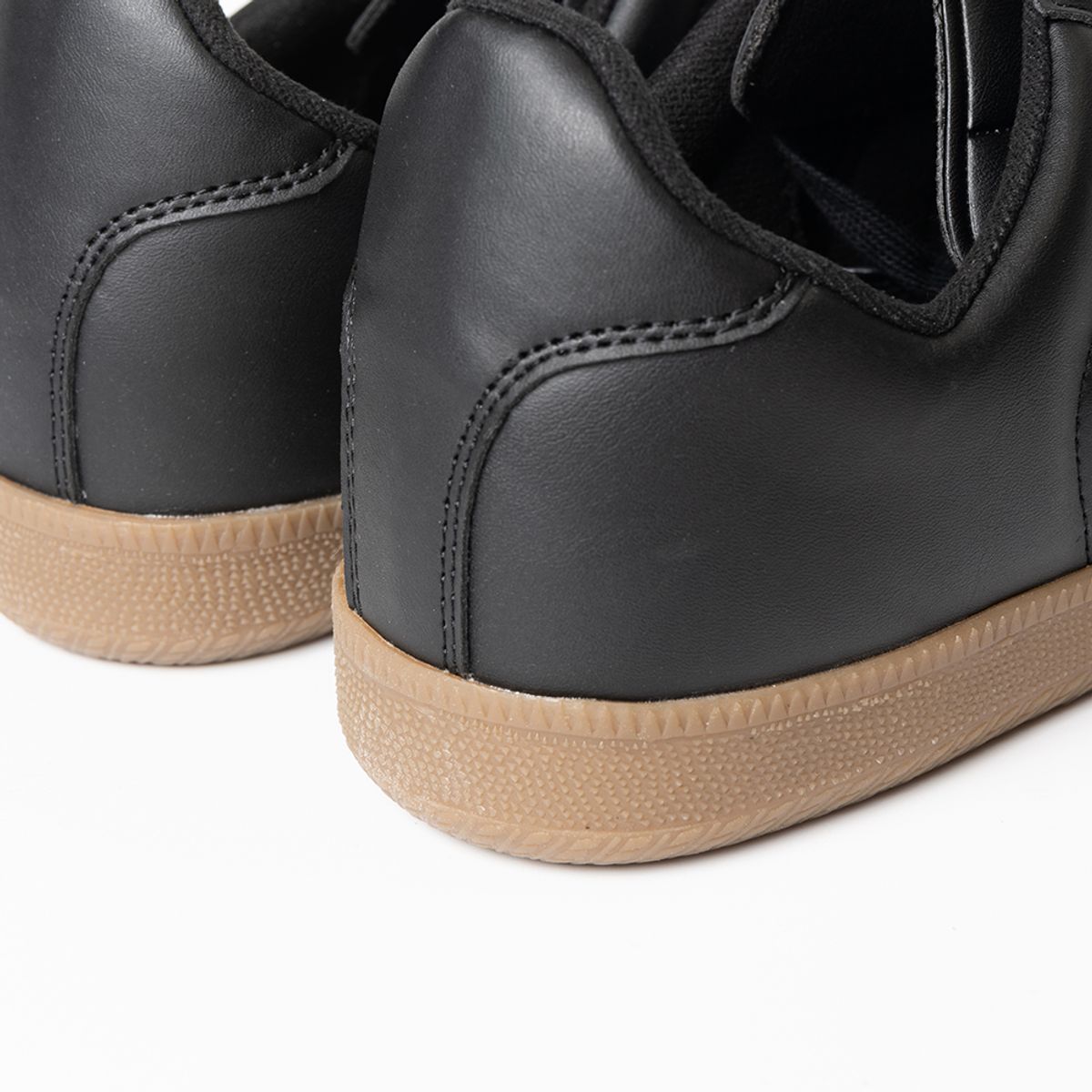 와이엠씨엘케이와이(YMCL KY) German BW Trainer - Black