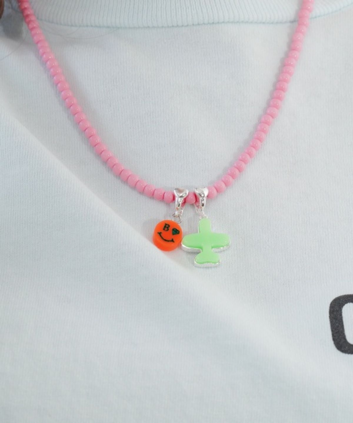 봉보(BONBEAU) Kitsch smile acrylic pendant 키치 컬러 스마일 아크릴 펜던트