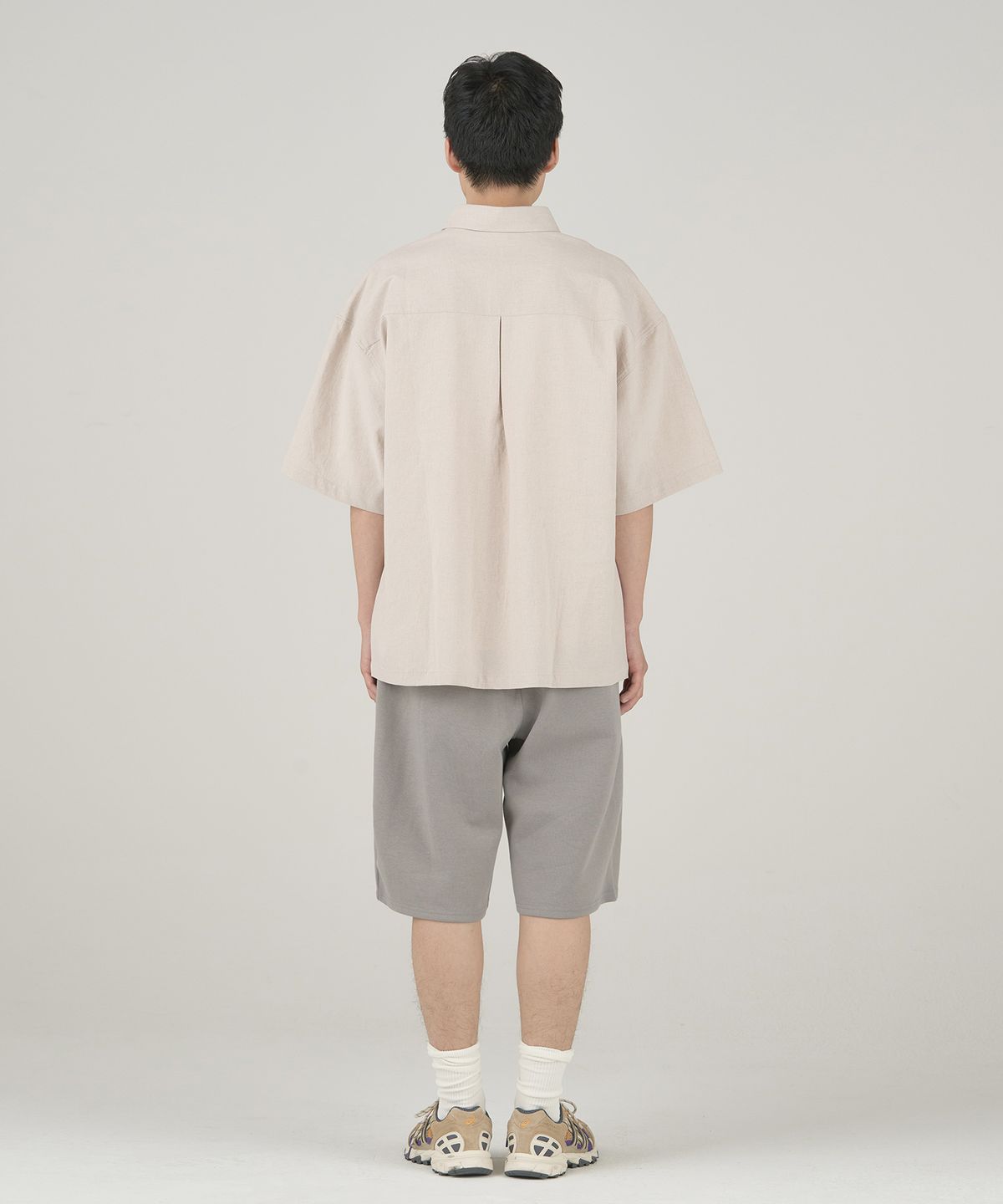 제로(XERO) Deep One Tuck Sweat Shorts [Dark Cloud]