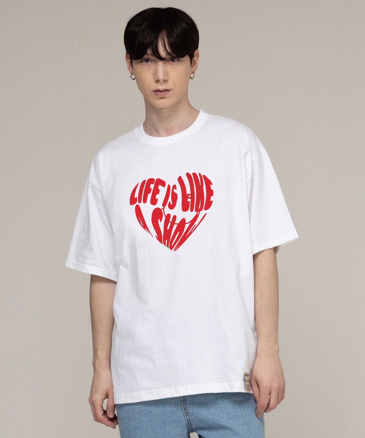 그레이버(GRAVER) [UNISEX]빅 라이프 로고하트 스마일 반팔티_화이트