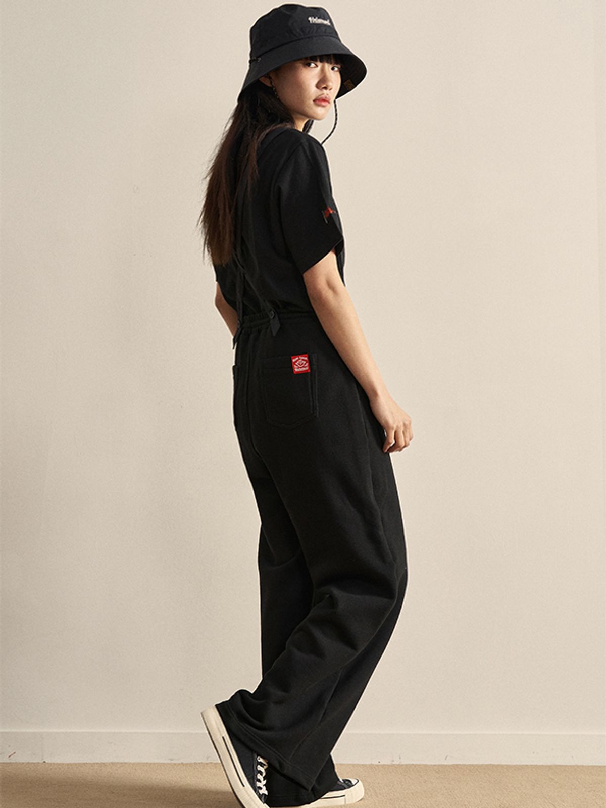 힐리먼트(HELEMENT) 여성 와이드 스웻팬츠 (Black)