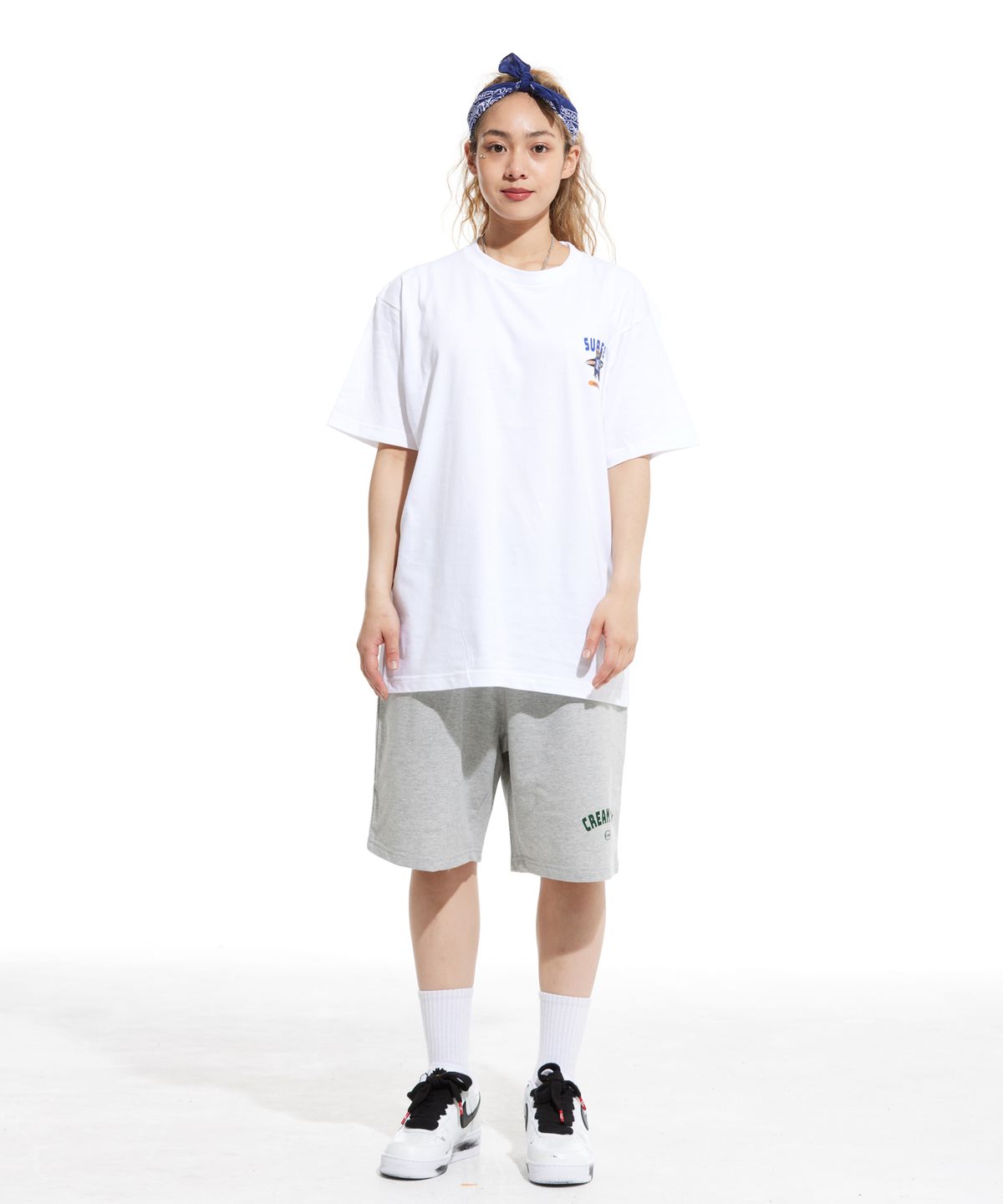 크림소다랩(CREAM SODA LAB) 그레이 서퍼 스몰로고 반팔티 화이트 블루