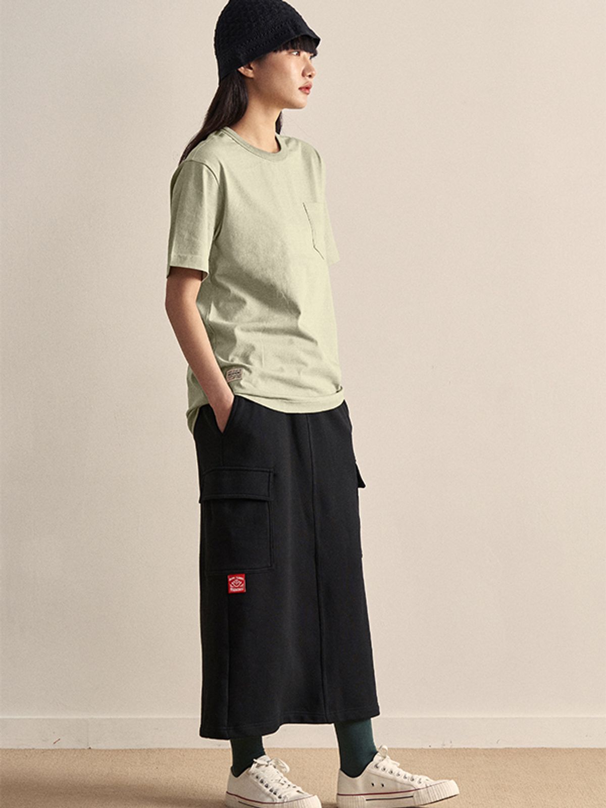 힐리먼트(HELEMENT) 여성 포켓 스웻스커트 (Black)