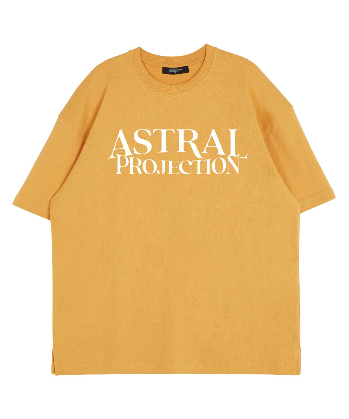아스트랄 프로젝션(ASTRAL PROJECTION) 베이직 레터링 로고 라운드 넥  15수 면 반팔 티셔츠_체다