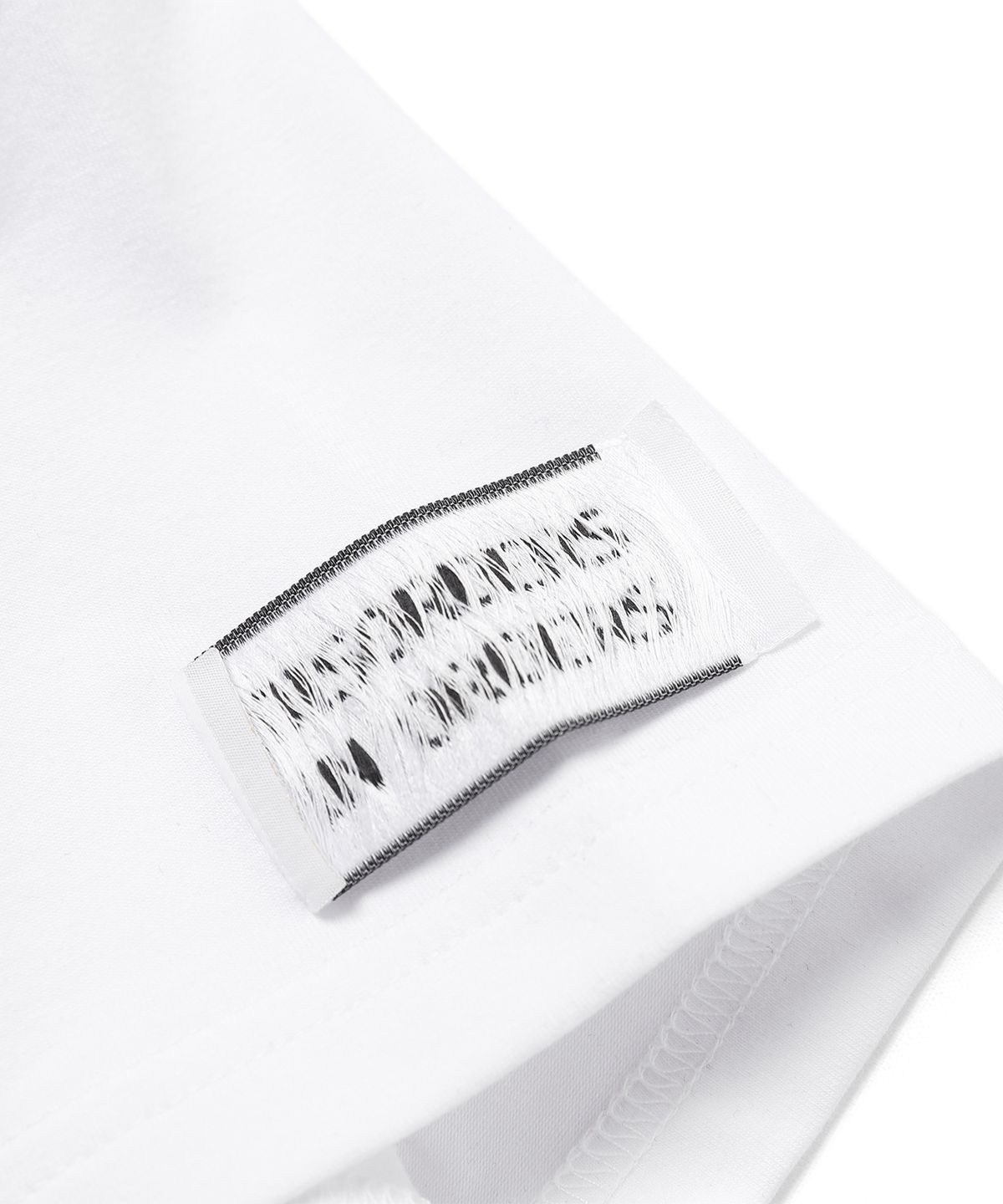 일레딧(ILLEDIT) FLOWER ARTWORK CROP TOP WHITE