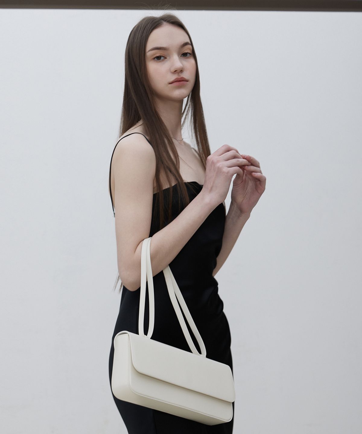 메종246(MAISON246) ROE BAG-WHITE