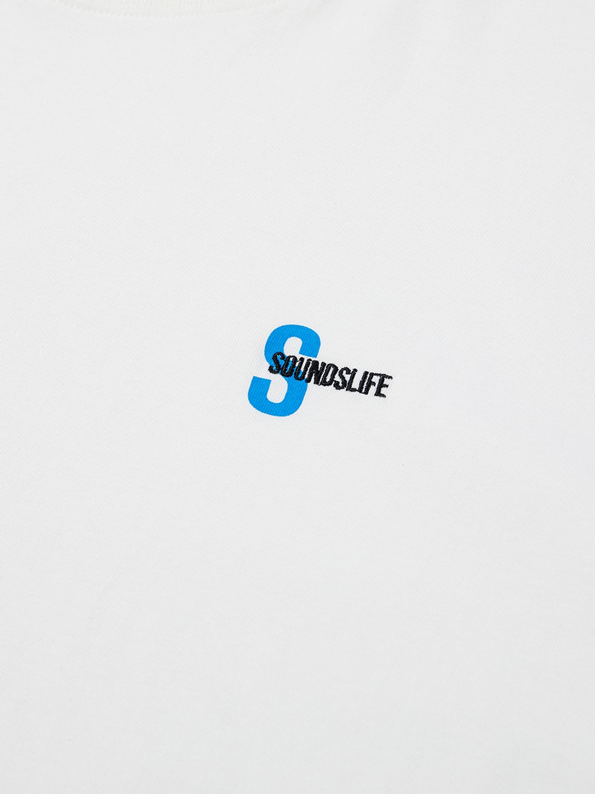사운즈라이프(SOUNDSLIFE) Vacation Small Logo T-Shirt Off White