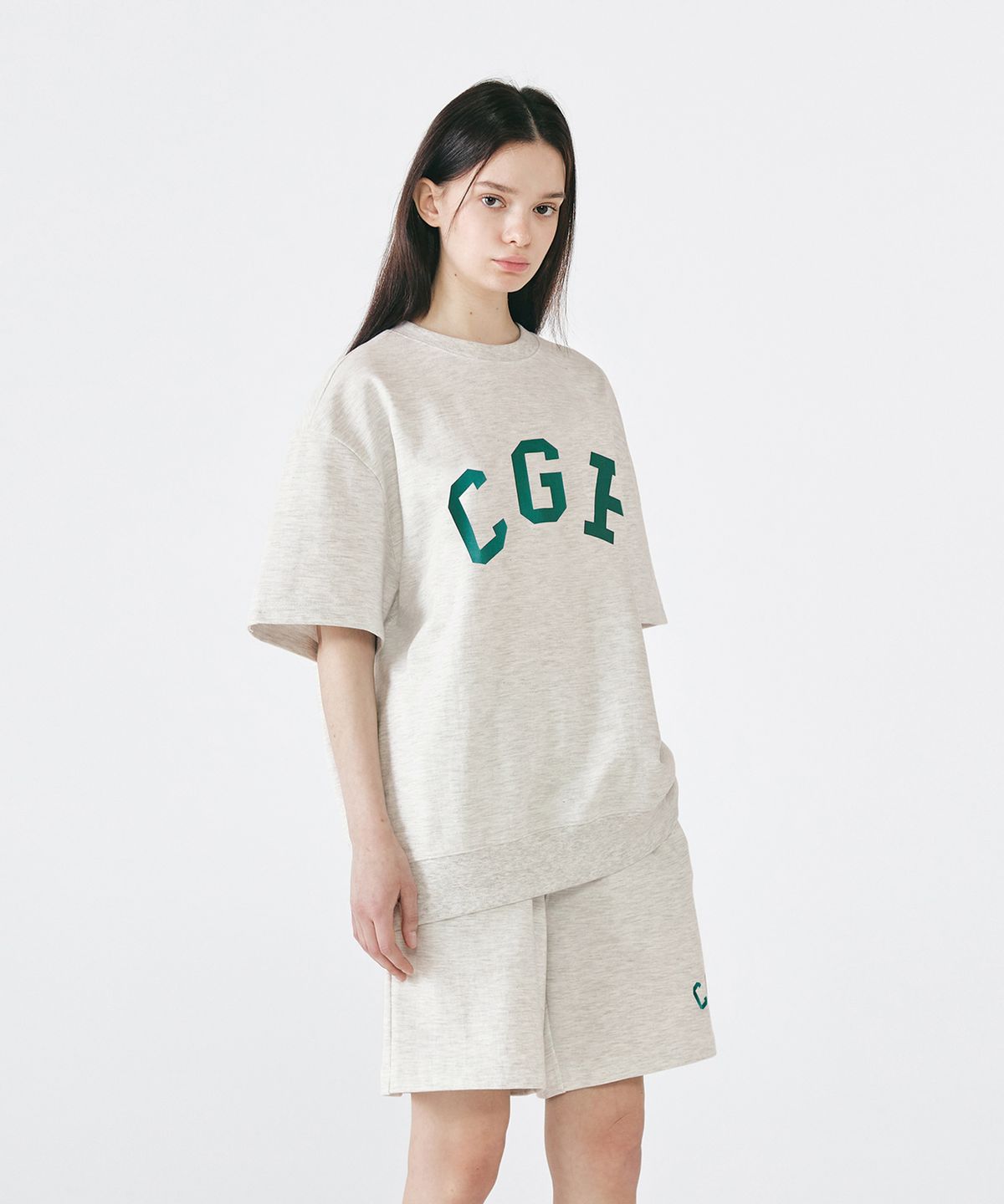 코드그라피(CGP) CGP 심플 로고 반팔 크루넥_오트밀