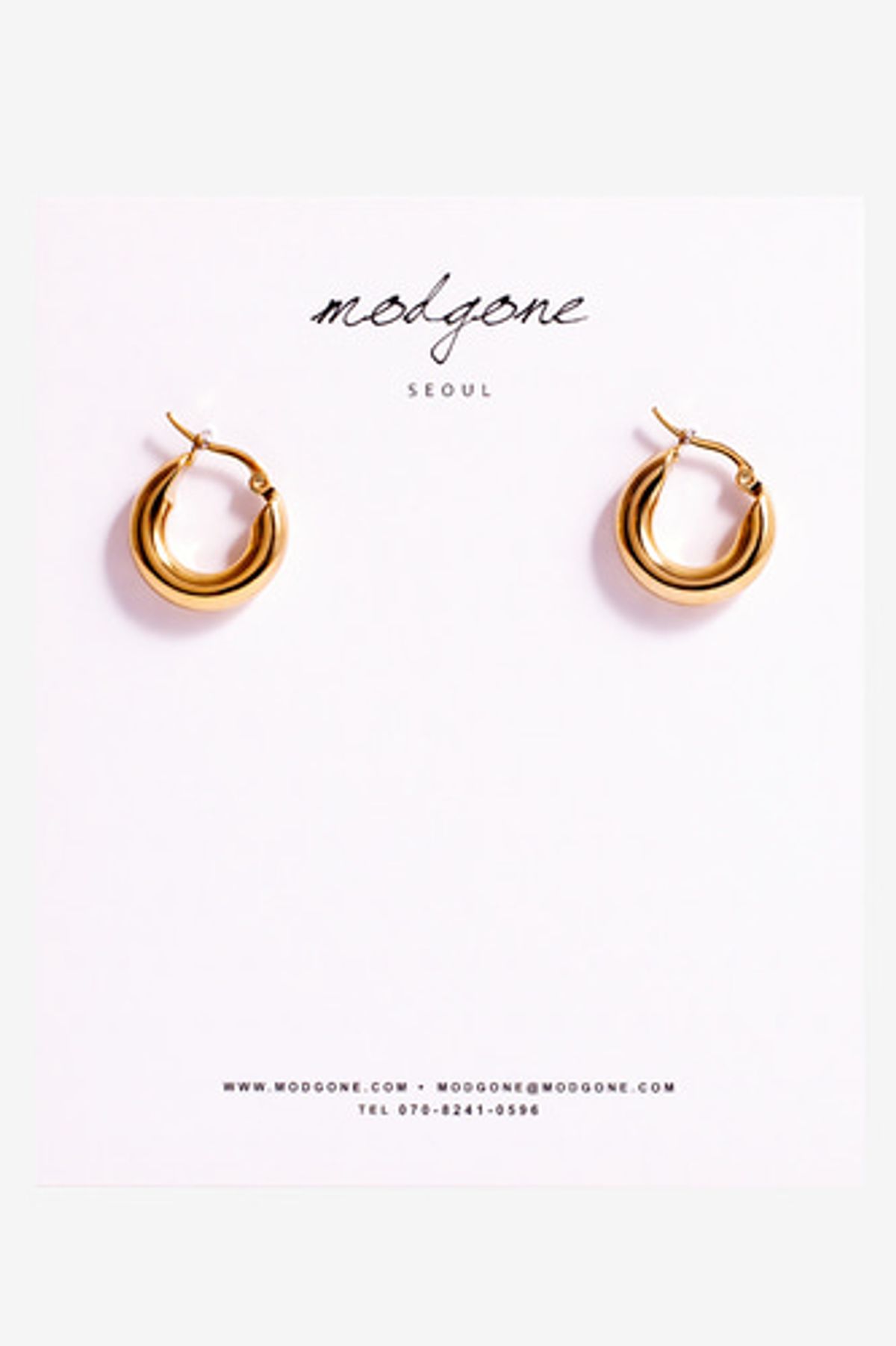 모드곤(MODGONE) 골드톤 볼드 링 귀걸이 Goldtone bold ring earring