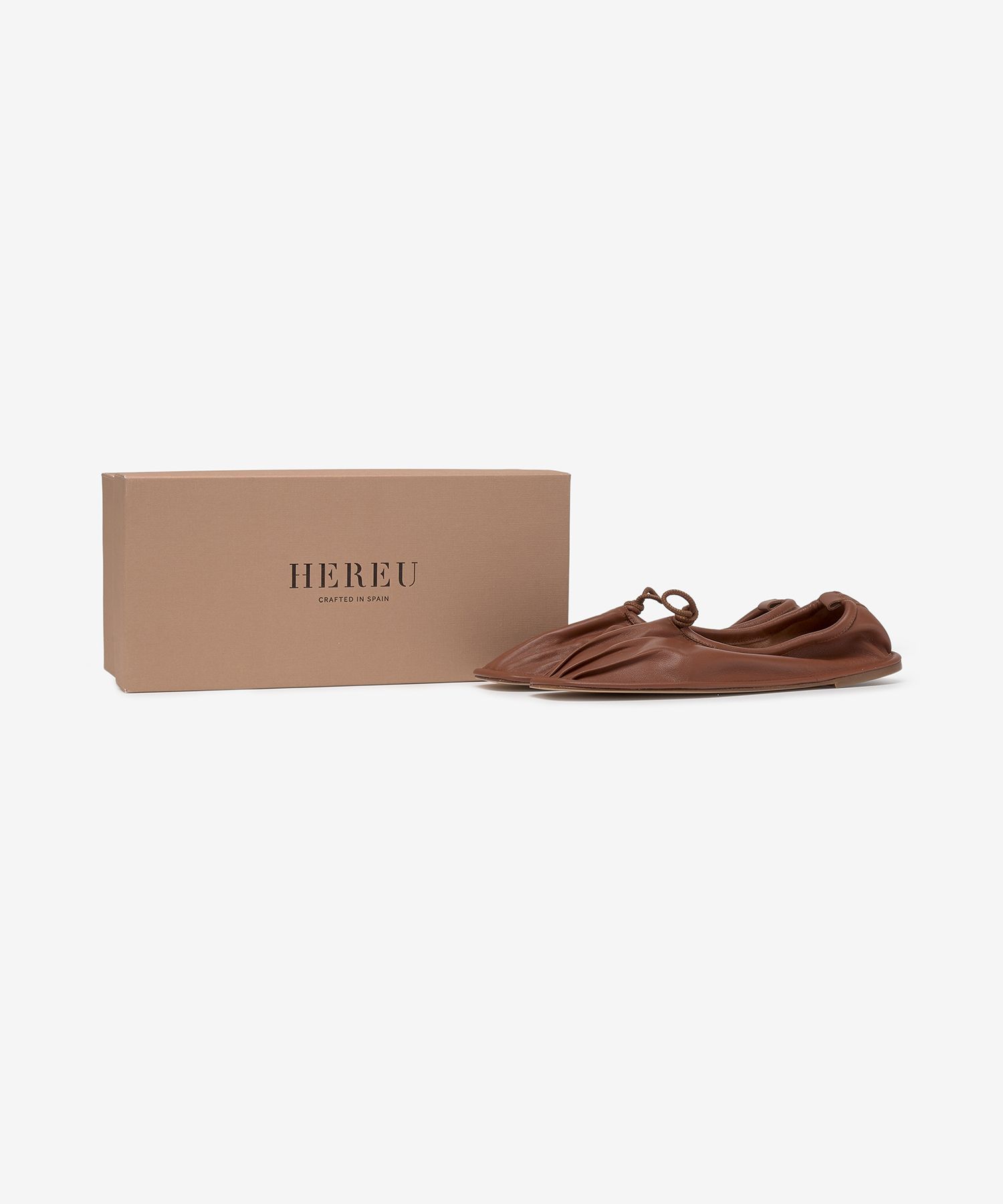 MUSINSA | HEREU PUNTERA FLAT SHOOTS - Chestnut / WFR21PUNT003