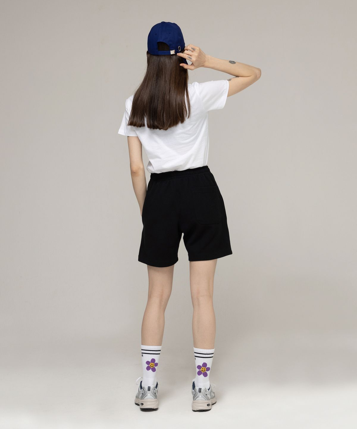 그레이버(GRAVER) [UNISEX]퍼플 플라워 스마일 로고 삭스 1팩_화이트