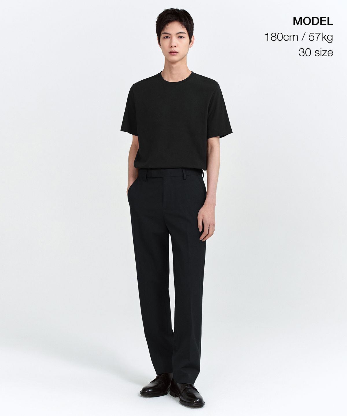 무신사 스탠다드(MUSINSA STANDARD) 스트레이트 히든 밴딩 슬랙스 [블랙]