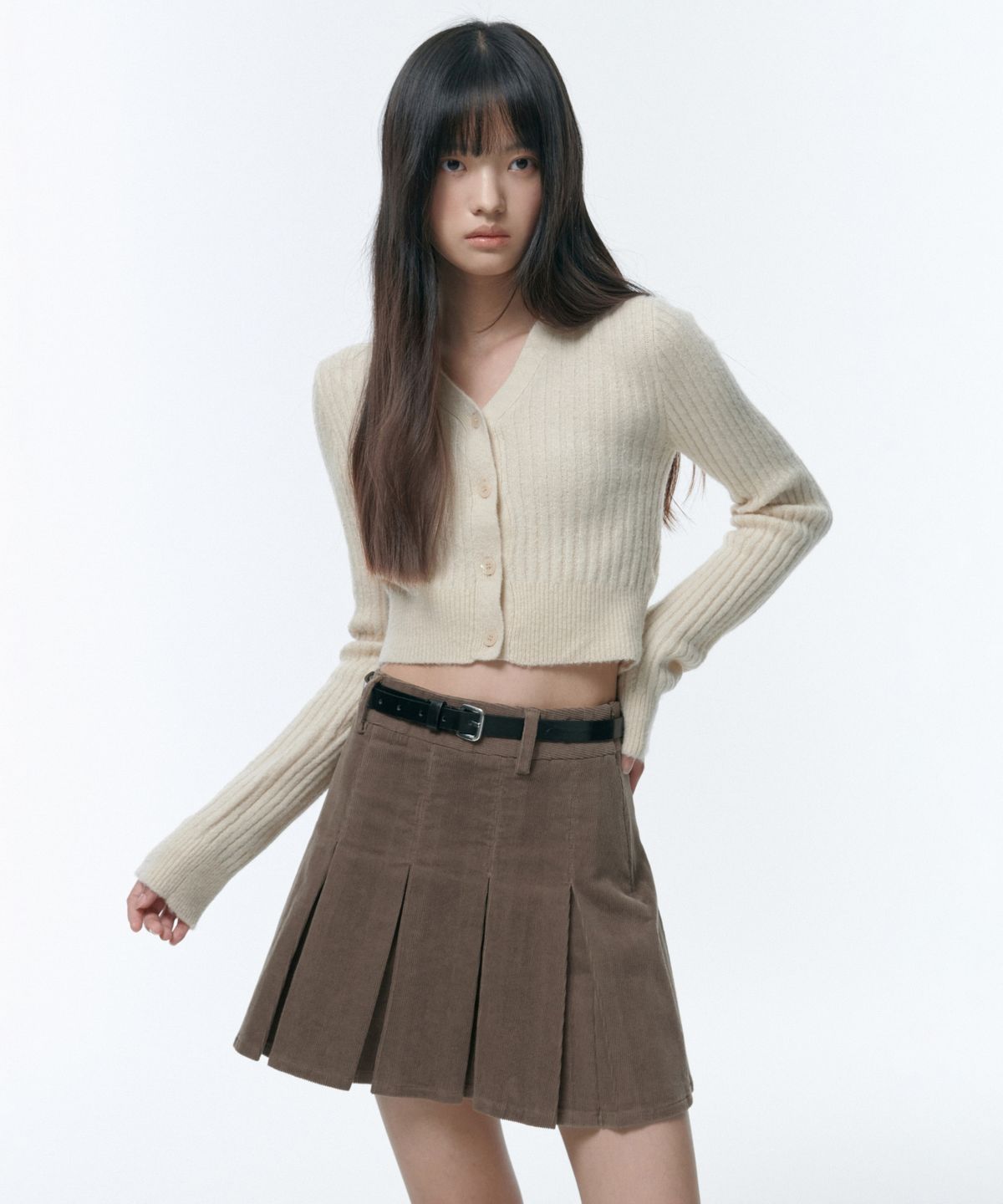 무신사 스탠다드 우먼(MUSINSA STANDARD WOMAN) 우먼즈 코듀로이 플리츠 미니 스커트 [카키 브라운]