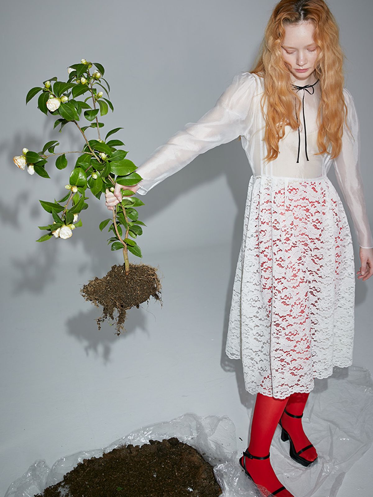 쏘리, 투 머치 러브(SORRY, TOO MUCH LOVE) Pintuck Lace Oganza Dress_White