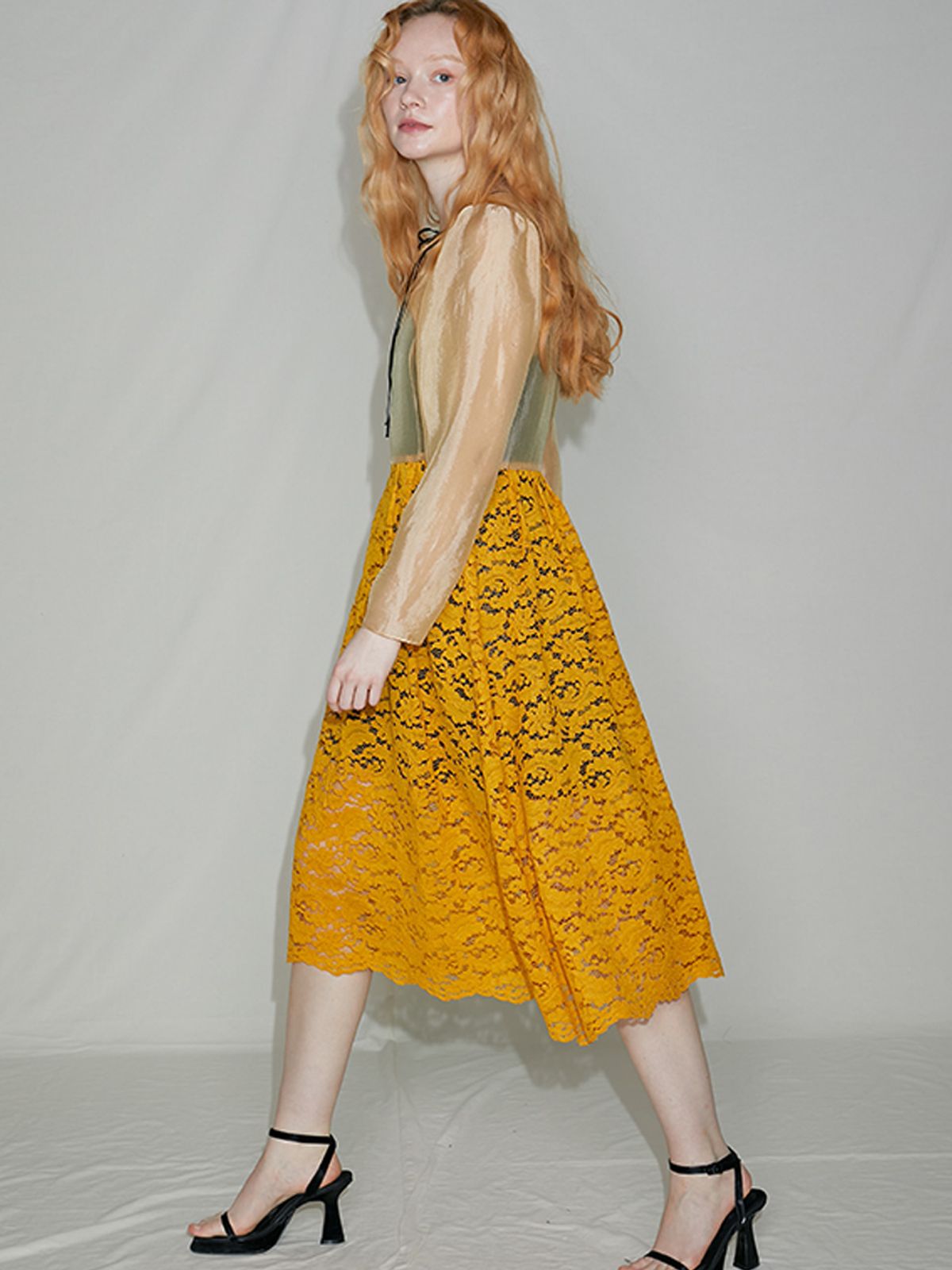 쏘리, 투 머치 러브(SORRY, TOO MUCH LOVE) Pintuck Lace Oganza Dress_Yellow