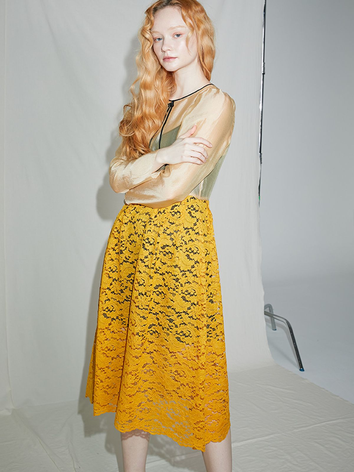 쏘리, 투 머치 러브(SORRY, TOO MUCH LOVE) Pintuck Lace Oganza Dress_Yellow