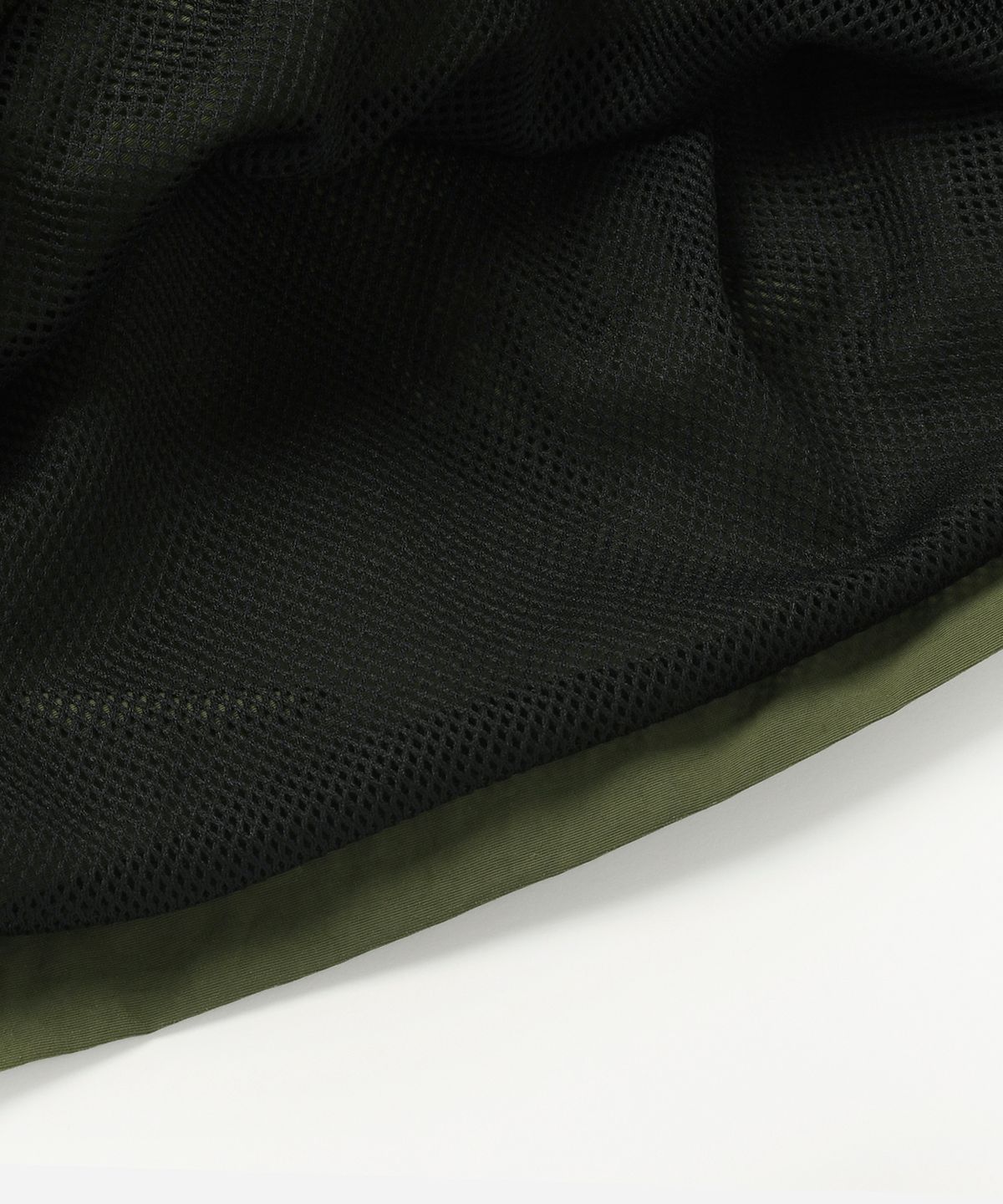 프리즘웍스(FRIZMWORKS) NYLON WINDY SHORTS _ OLIVE