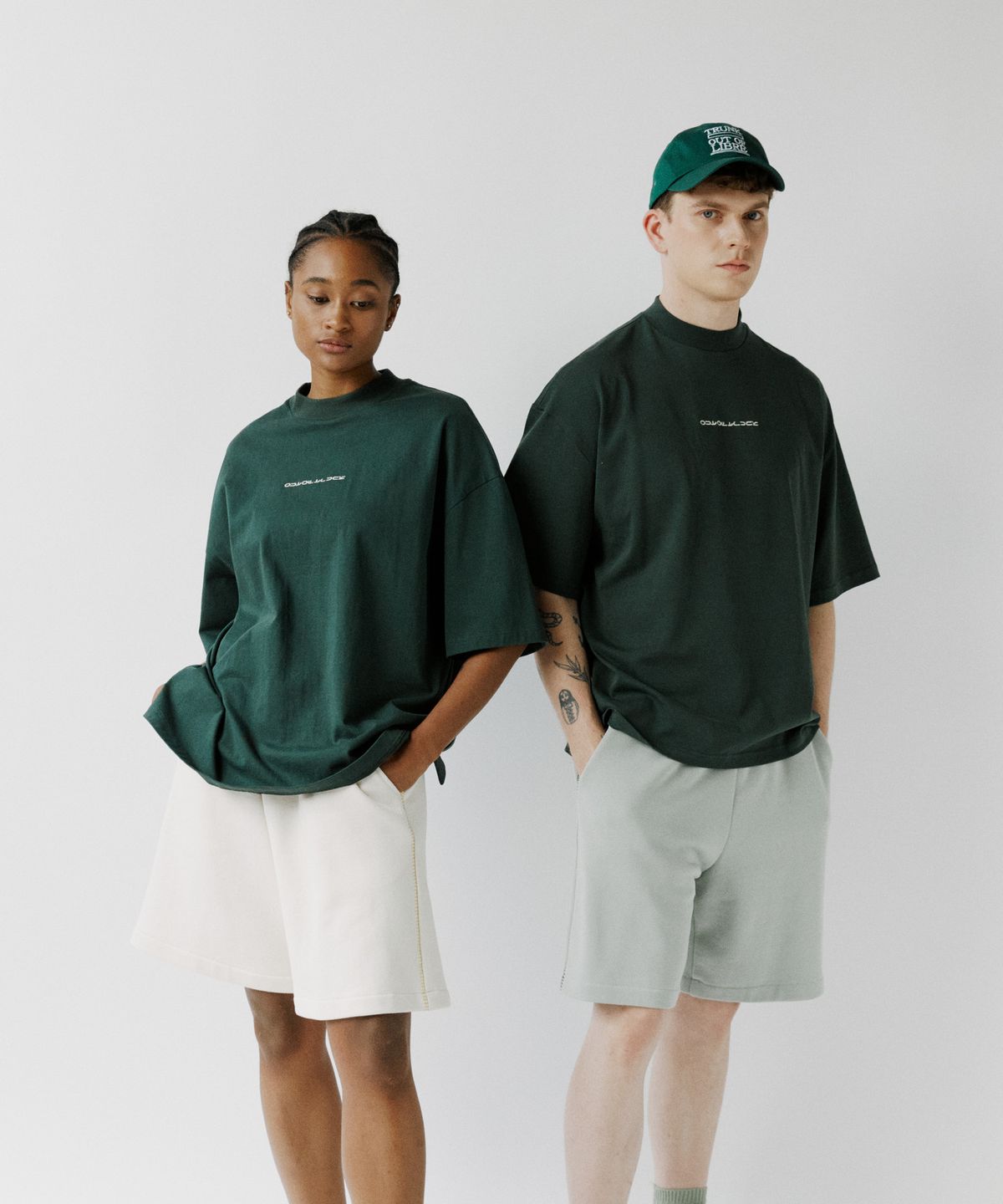아웃 오브 트렁크(OUT OF TRUNK) OOT Basic Tee (Green)